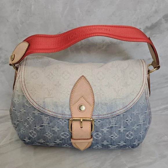 🔥Louis Vuitton Denim and Red Ombre Bag - Picture 1 of 13